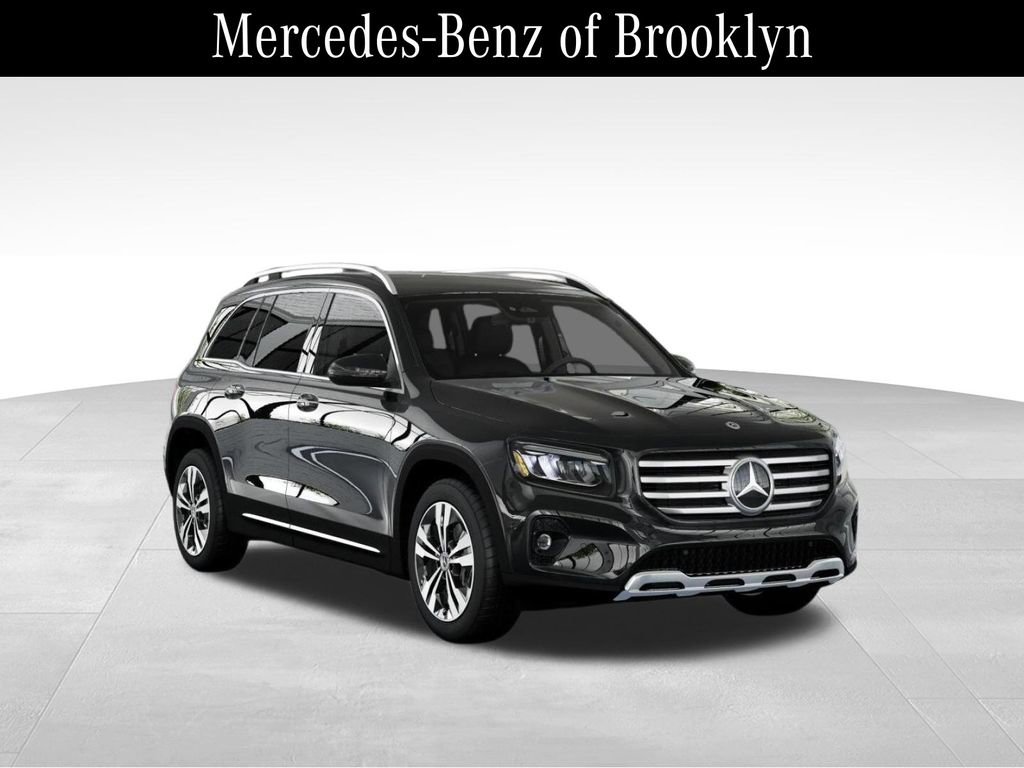 Used 2025 Mercedes-Benz GLB 250 4MATIC image 10