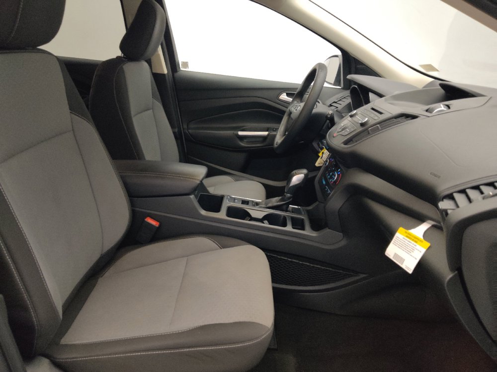 Used 2018 Ford Escape SE FWD image 21