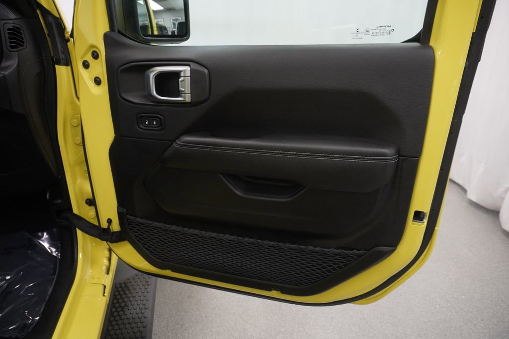 Certified 2023 Jeep Wrangler Unlimited Sahara w/ Cold Weather Group image 45