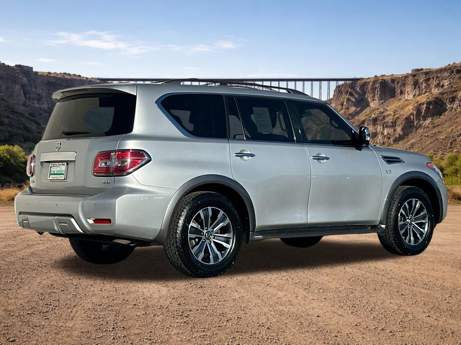 Used 2018 Nissan Armada SL w/ Moonroof Package image 3