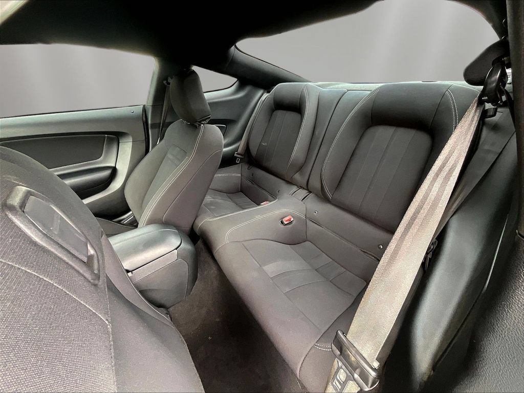 Used 2022 Ford Mustang GT RWD image 21