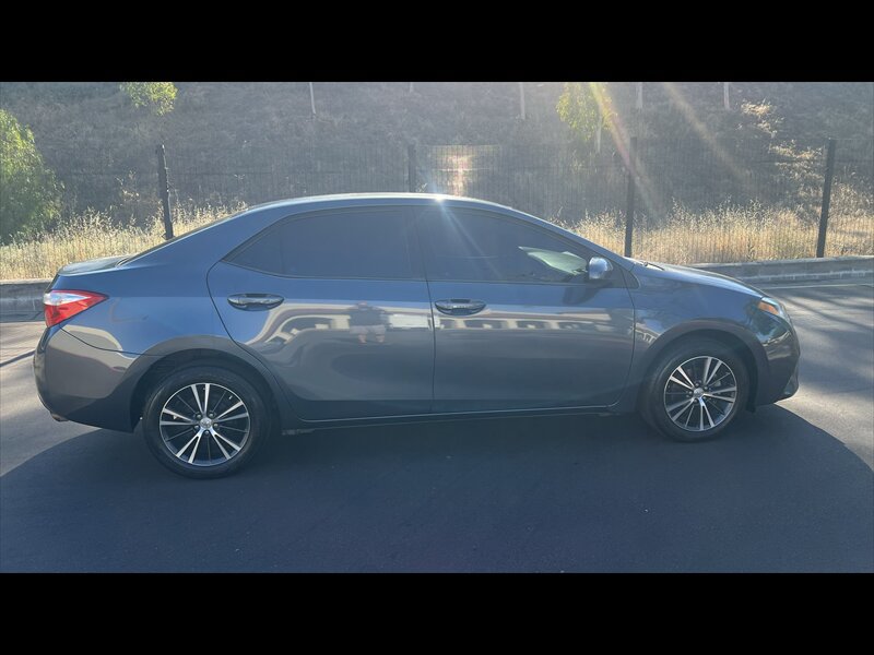 Used 2016 Toyota Corolla LE FWD image 15