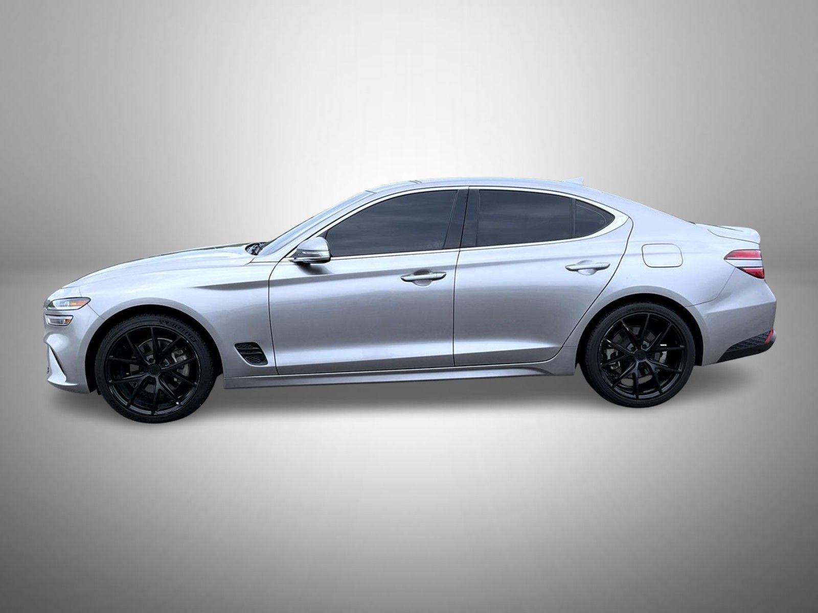 Used 2022 Genesis G70 2.0T AWD/4WD image 8