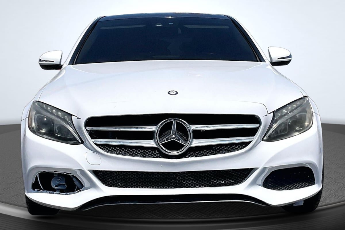Used 2017 Mercedes-Benz C 300 Sedan image 3