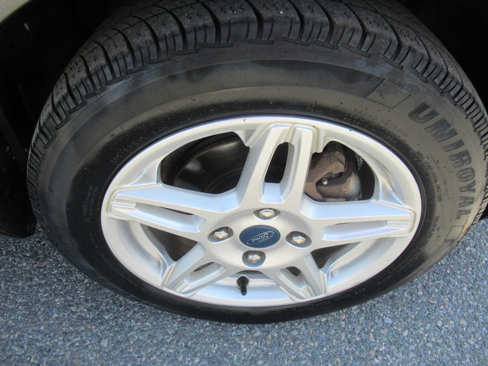 Used 2019 Ford Fiesta SE image 11