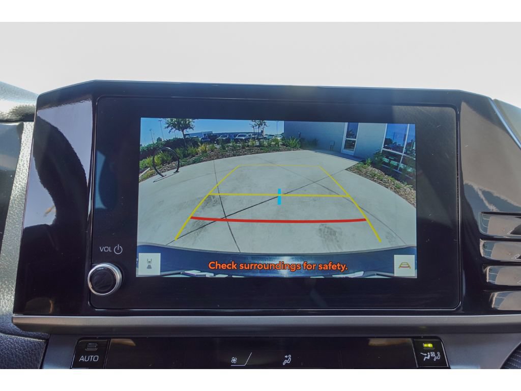 Used 2025 Toyota Camry SE FWD image 22