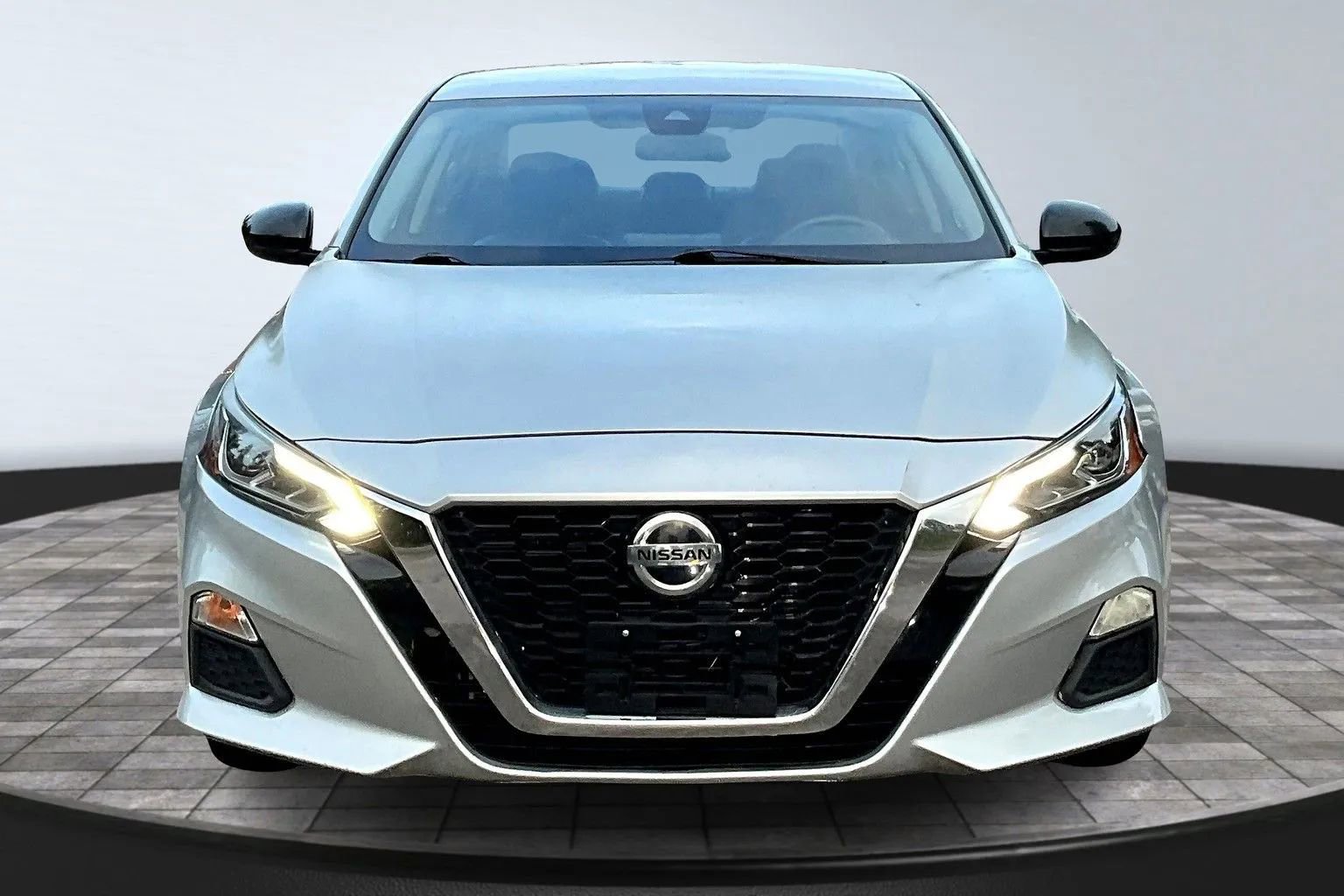 Used 2021 Nissan Altima 2.5 SR image 3