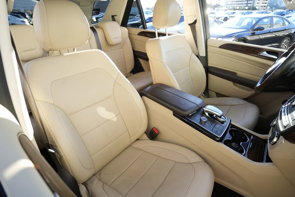 Used 2017 Mercedes-Benz GLE 400 4MATIC image 34