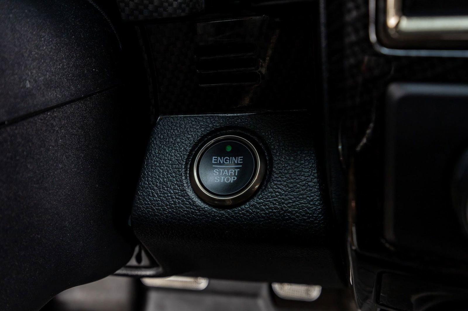 Used 2020 Ford F150 Raptor w/ Equipment Group 802A Luxury AWD/4WD image 22