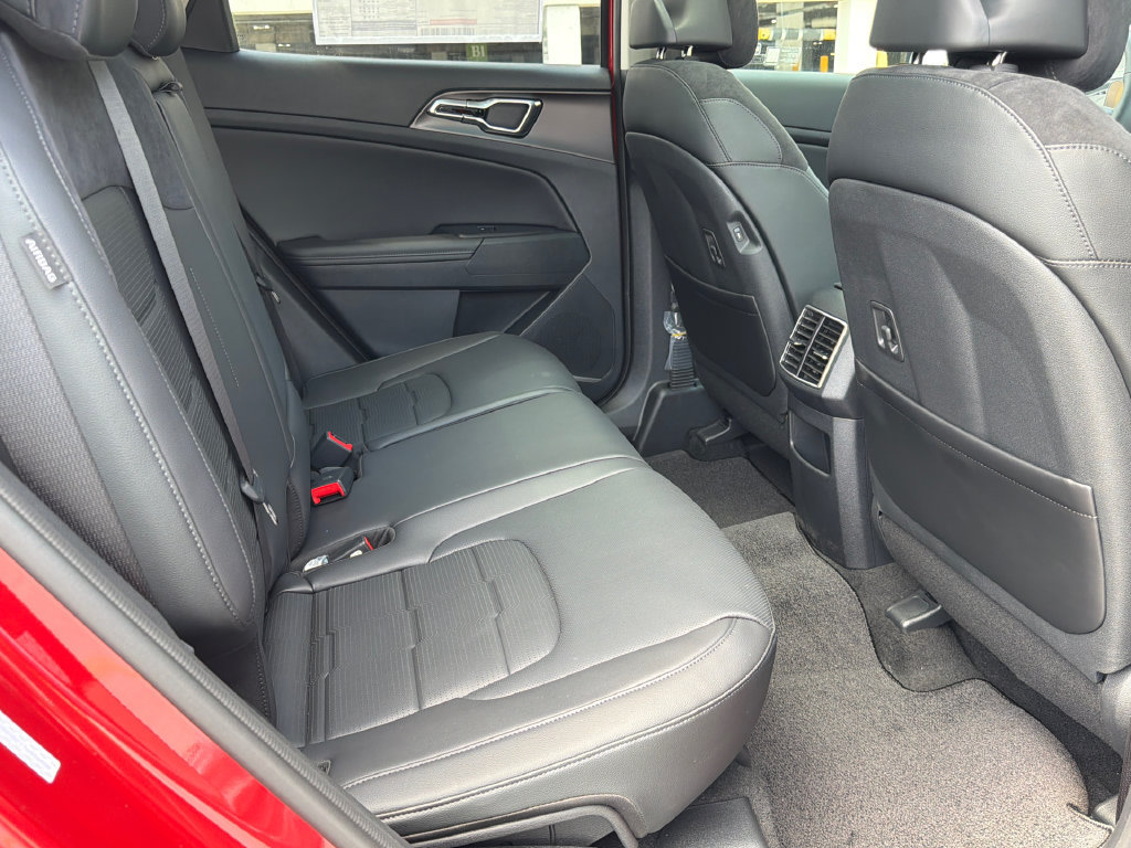 New 2026 Kia Sportage SX FWD image 15