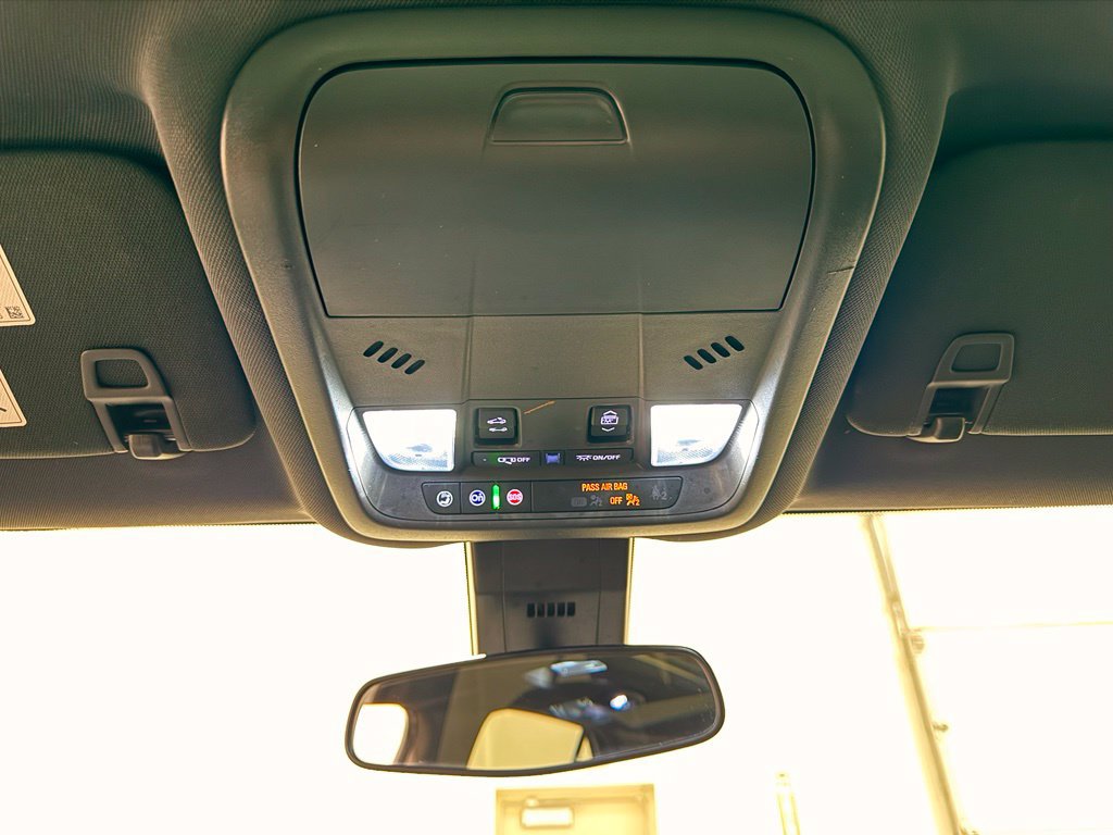Used 2022 Chevrolet Equinox RS w/ RS Leather Package FWD image 20