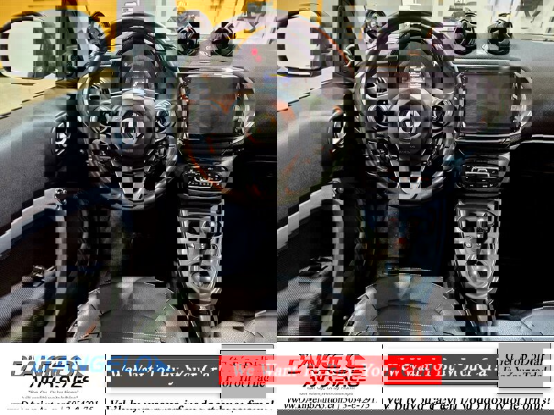 Used 2017 smart fortwo Prime image 16