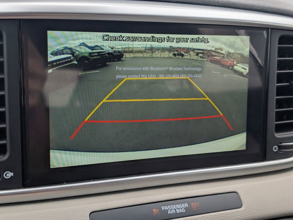 Used 2020 Kia Sportage LX image 20