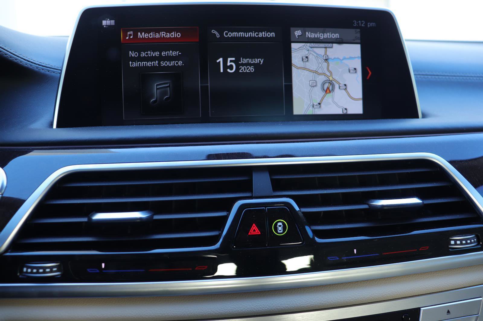 Used 2018 BMW 740i image 29