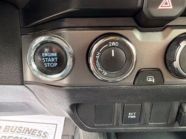 Used 2022 Toyota Tacoma TRD Off-Road AWD/4WD image 23