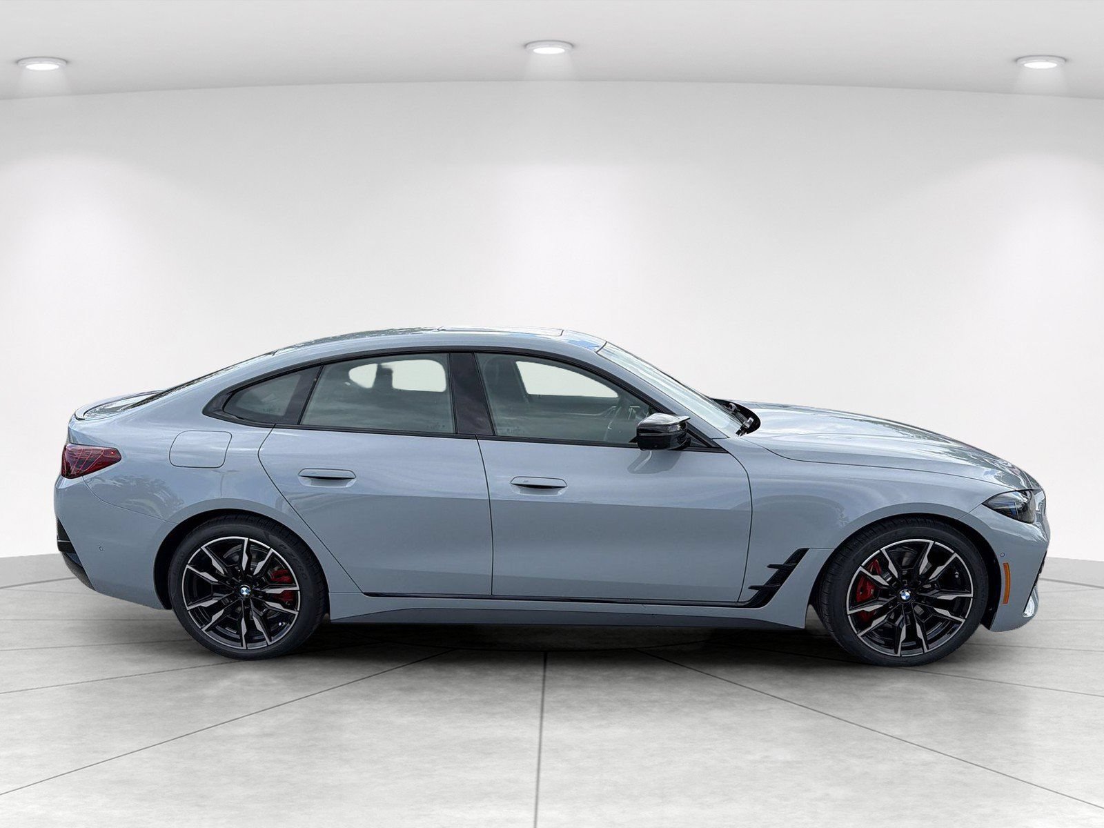 New 2026 BMW M440i w/ Premium Package RWD image 3