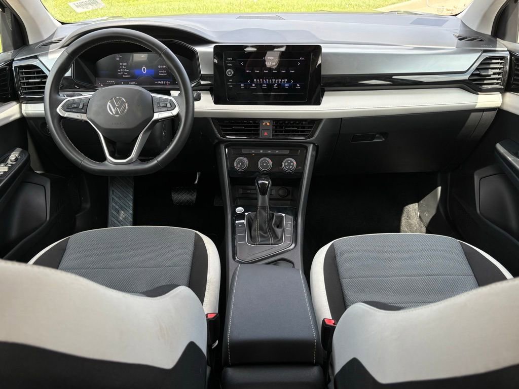 Used 2025 Volkswagen Taos S FWD image 9