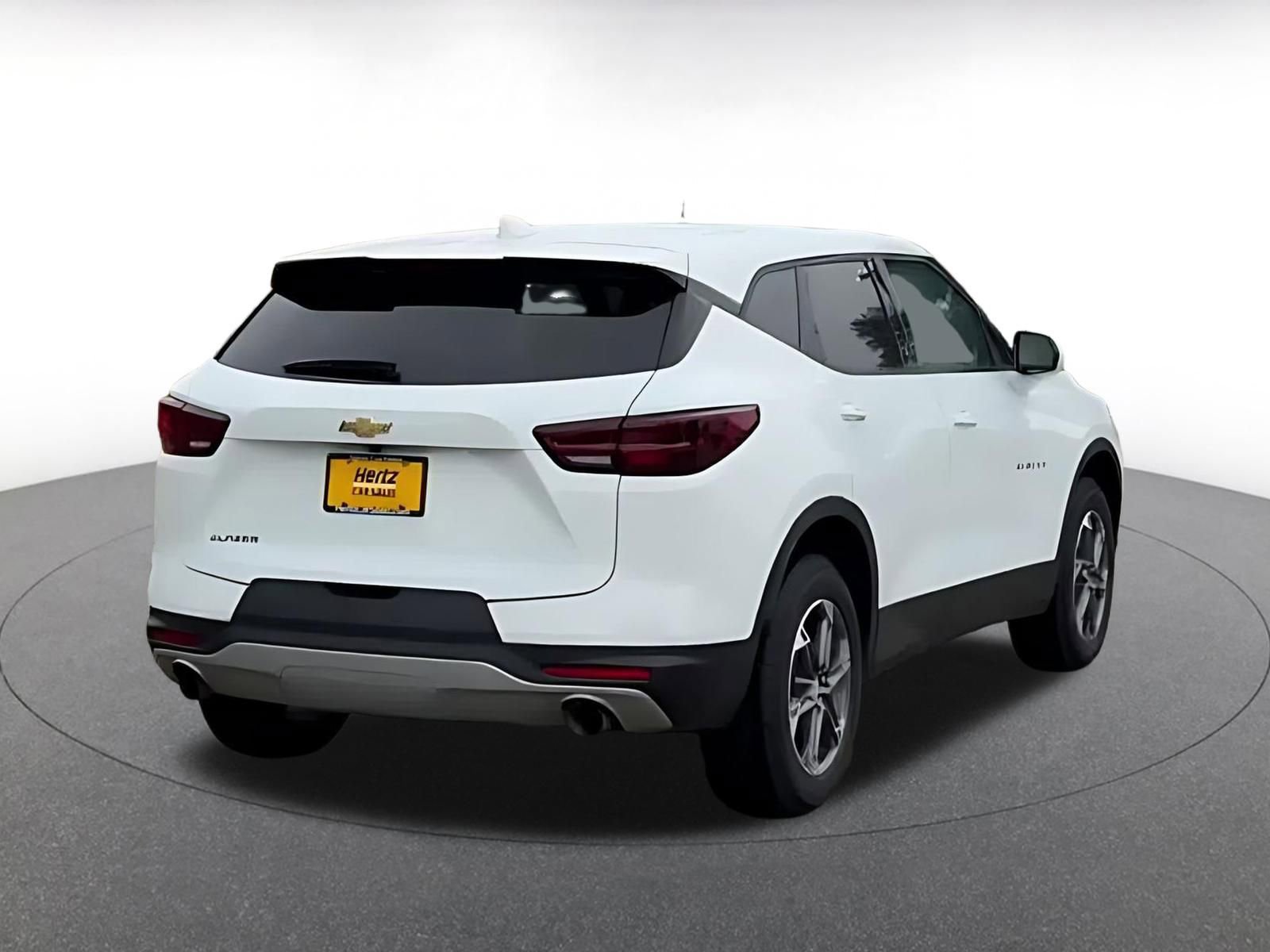 Used 2025 Chevrolet Blazer LT FWD image 15