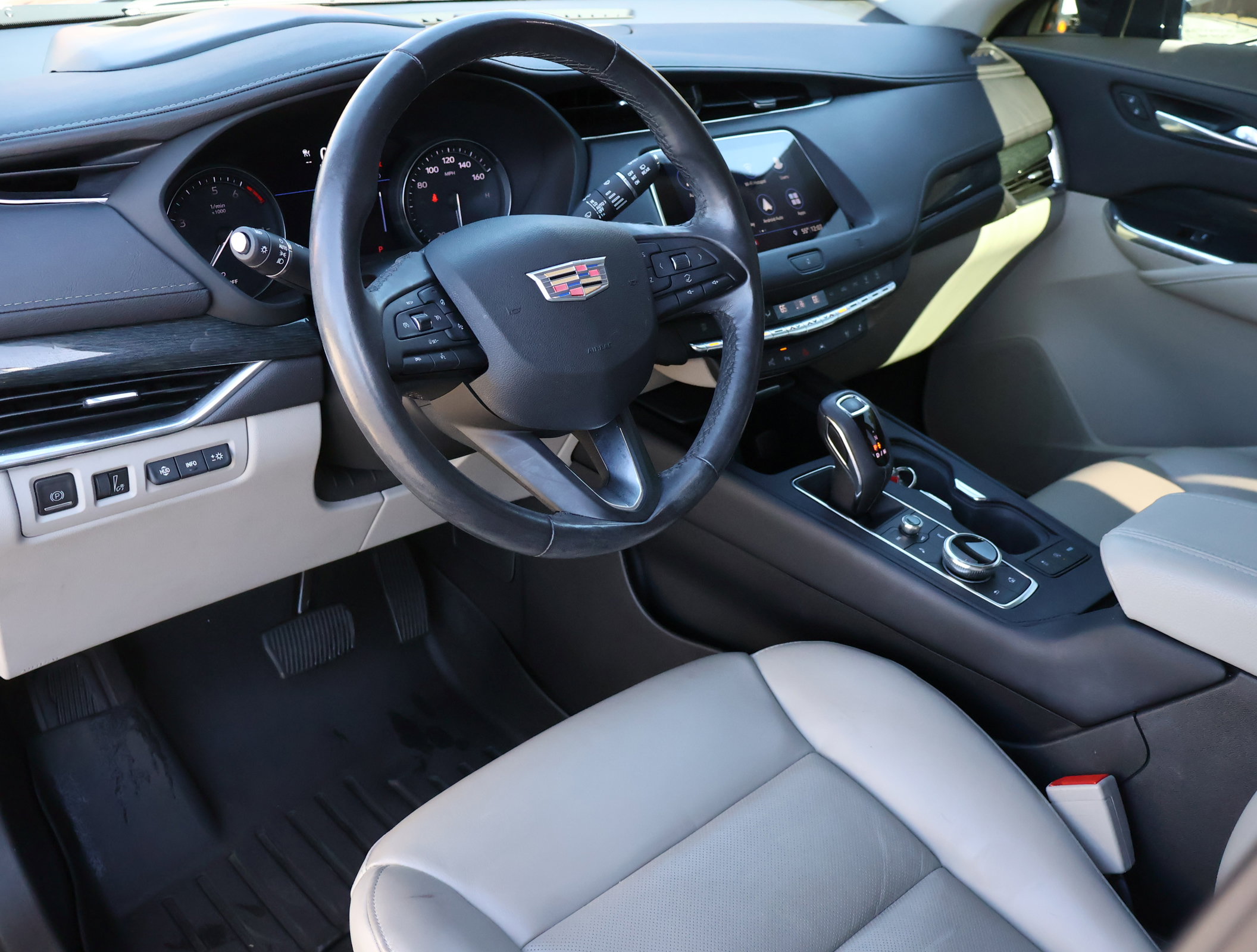 Used 2019 Cadillac XT4 Premium Luxury video 2