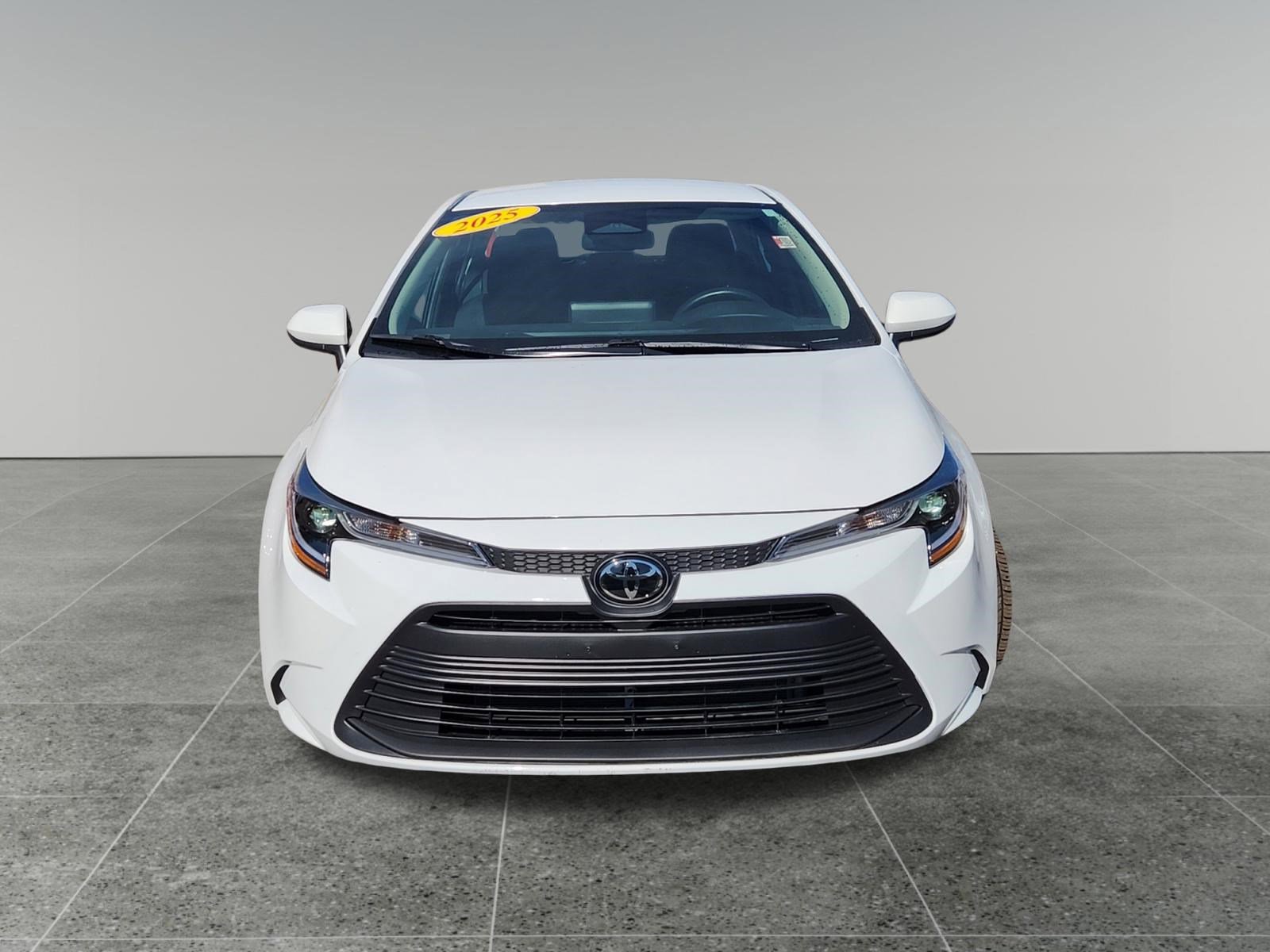 Certified 2025 Toyota Corolla LE image 2