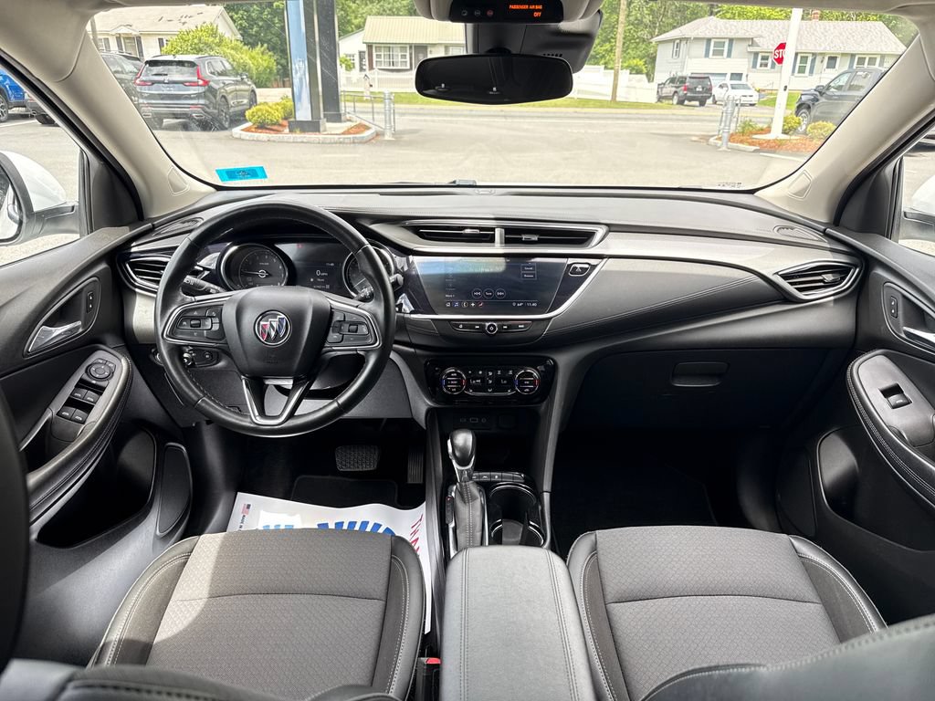 Used 2022 Buick Encore GX Select AWD/4WD image 18