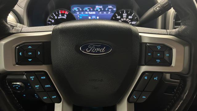 Used 2022 Ford F250 Lariat w/ Black Appearance Package image 19