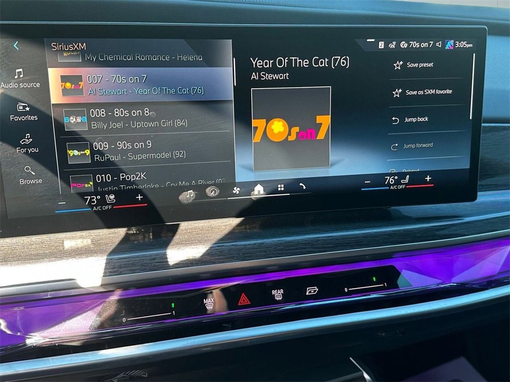 Used 2025 BMW 760i xDrive image 23