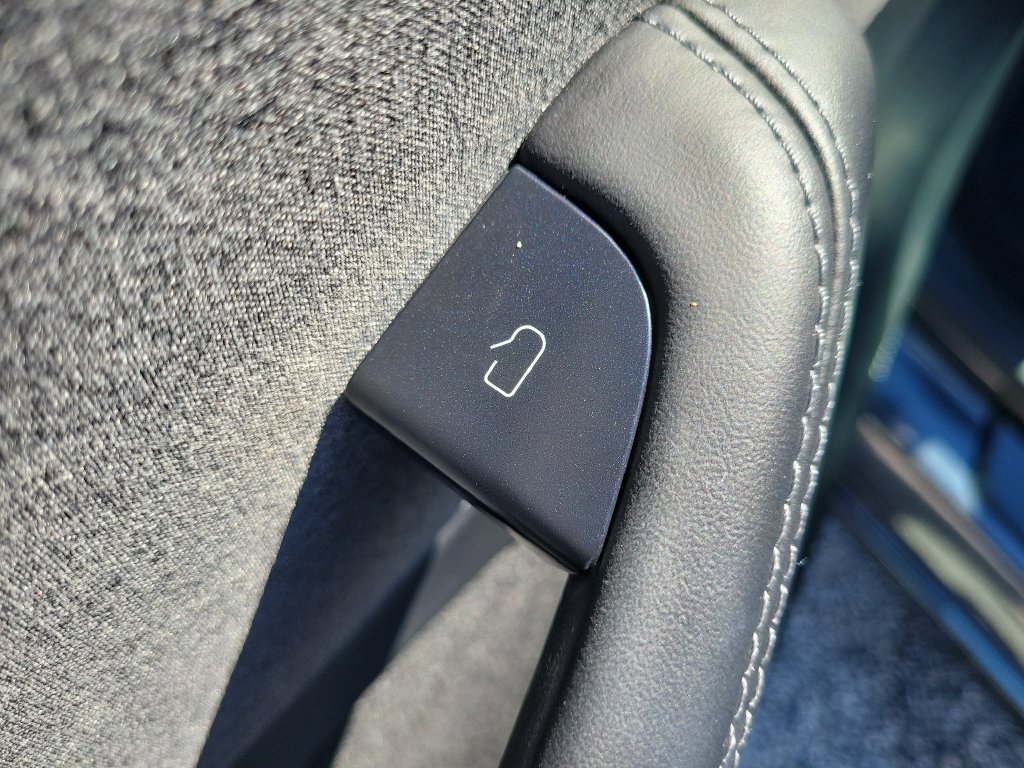 Used 2024 Tesla Model 3 Standard Range RWD image 14