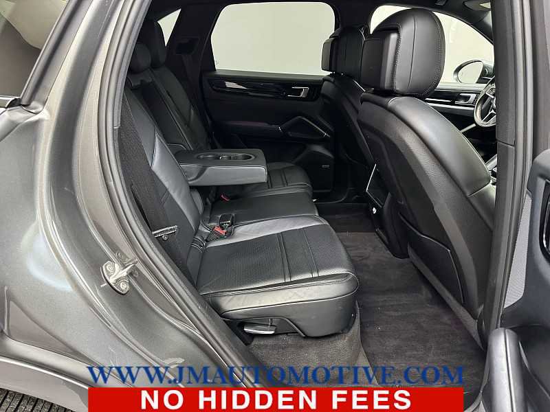 Used 2019 Porsche Cayenne image 18