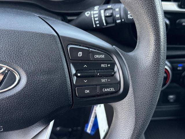 Used 2021 Hyundai Venue SE FWD image 11