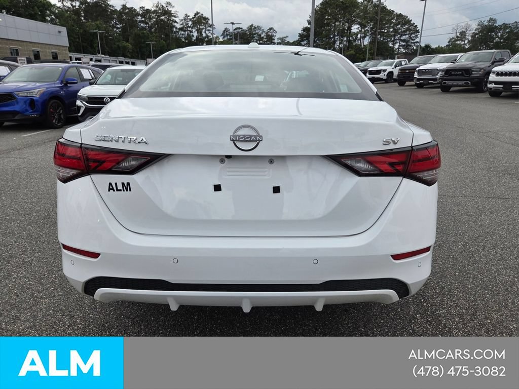 Used 2024 Nissan Sentra SV FWD image 11