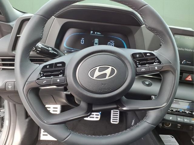 New 2026 Hyundai Elantra SEL Sport FWD image 16