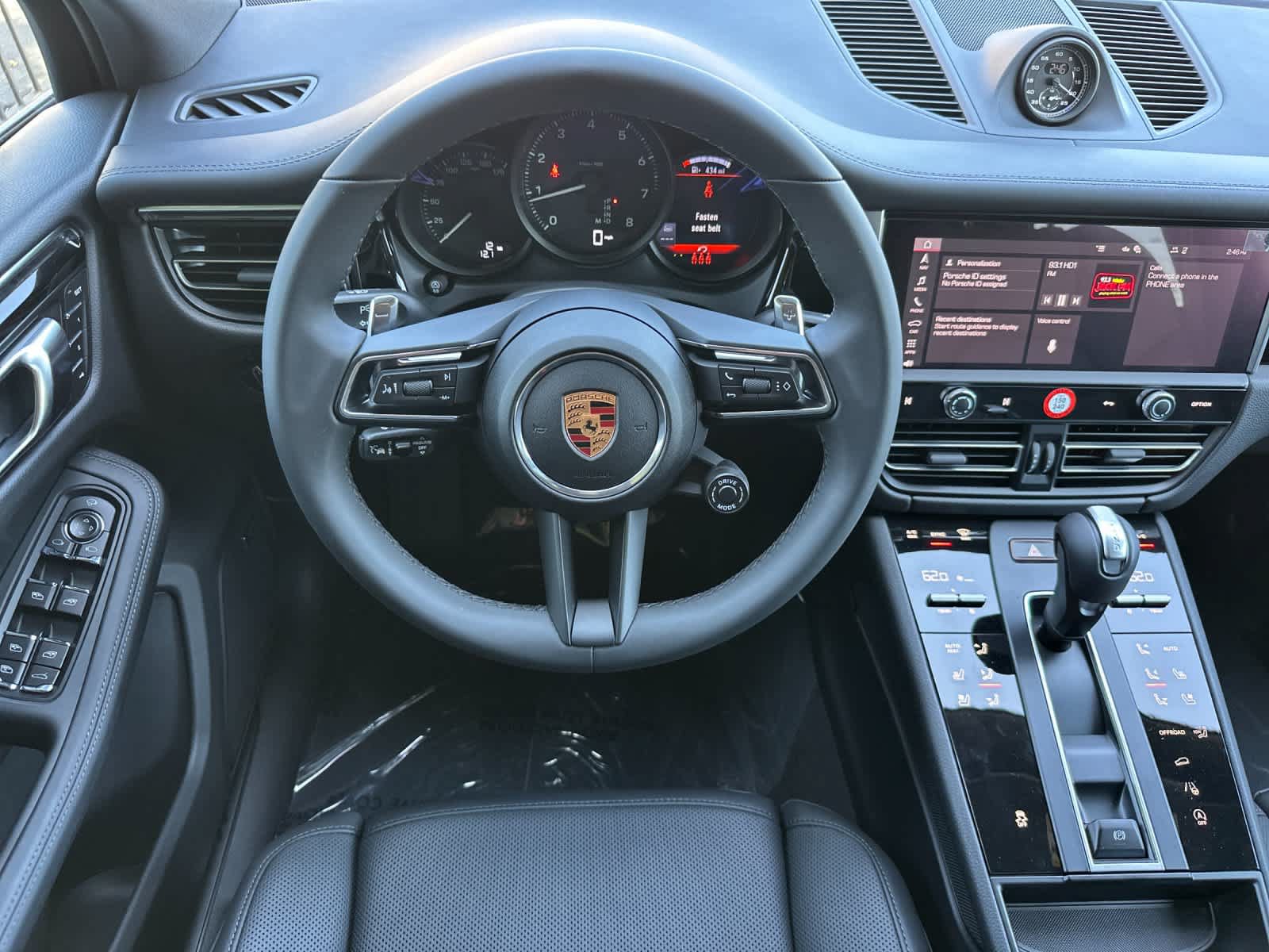 New 2026 Porsche Macan AWD/4WD image 15
