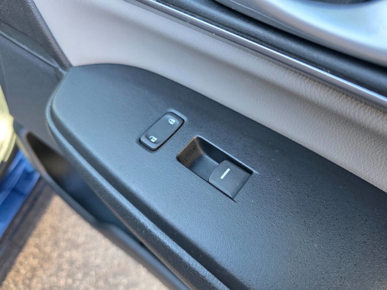 Used 2017 Honda CR-V Touring image 36