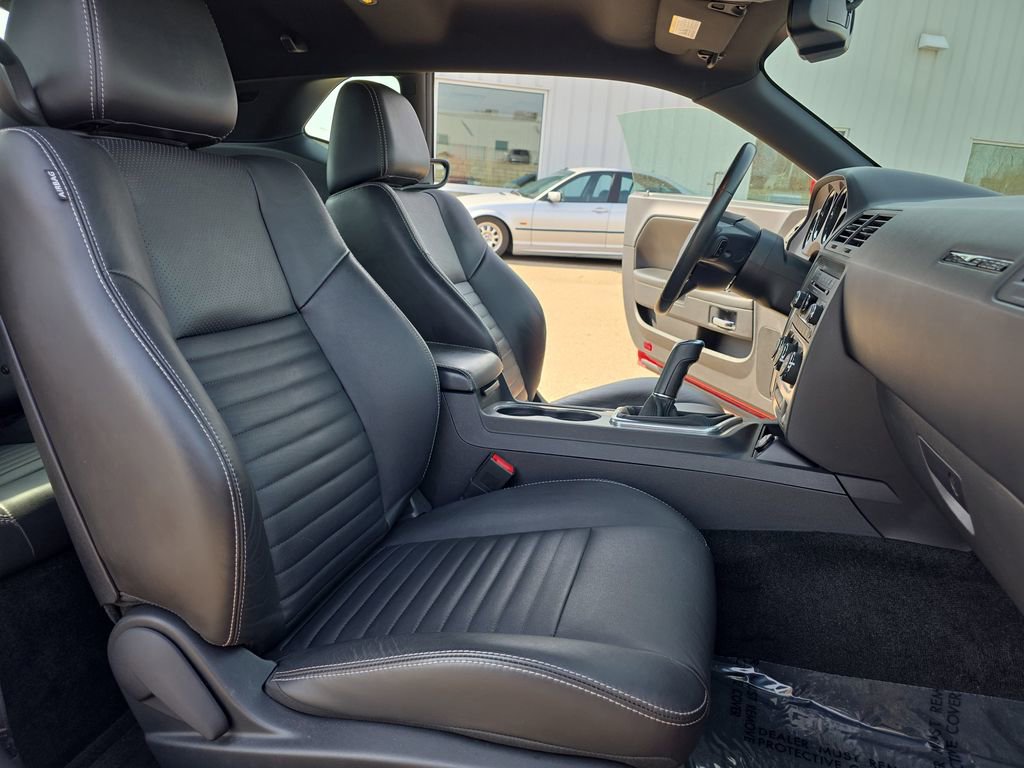 Used 2012 Dodge Challenger R/T image 10