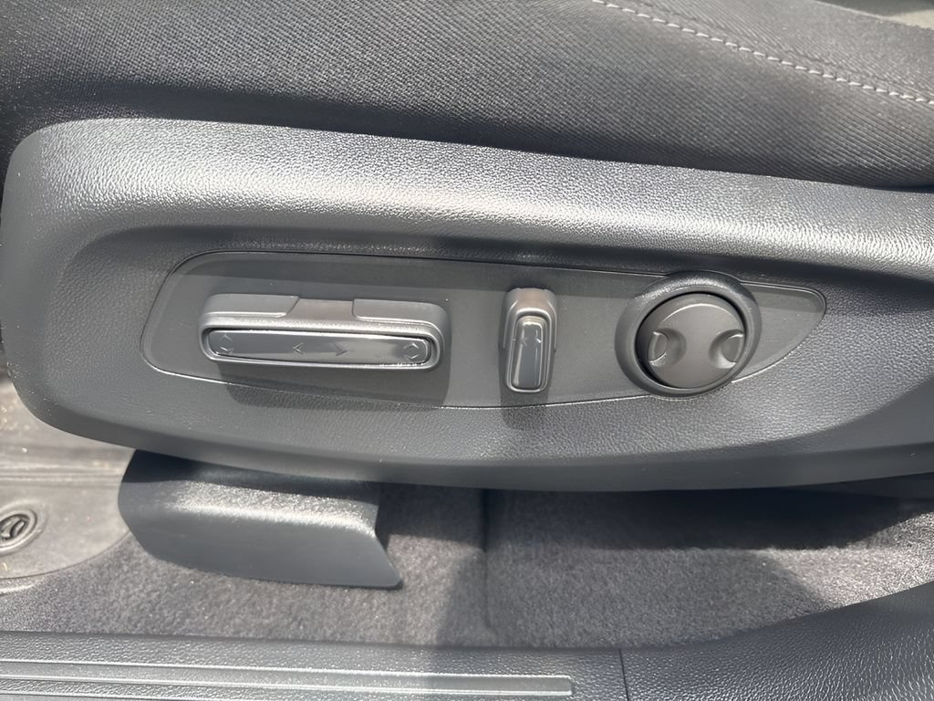 Used 2024 Honda CR-V EX image 10