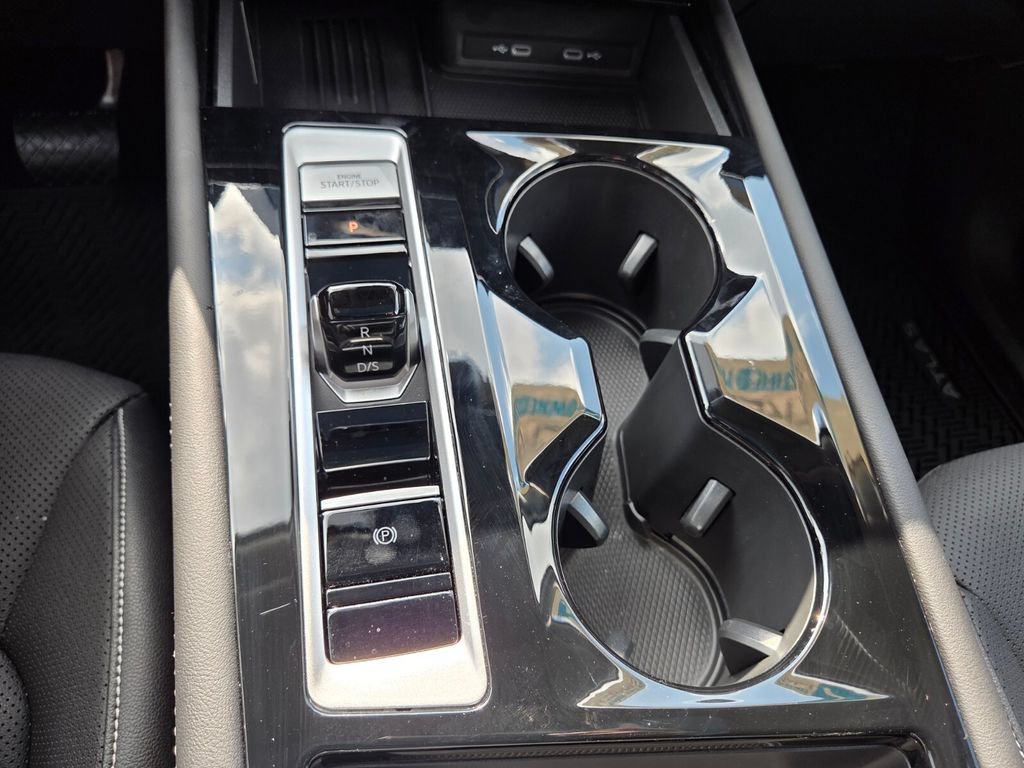 Used 2026 Volkswagen Atlas SE w/ Panoramic Sunroof Package FWD image 17