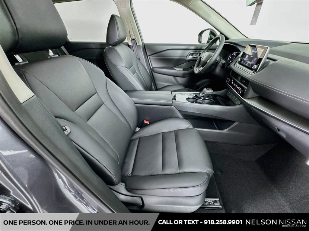 New 2026 Nissan Rogue Dark Armor FWD image 28
