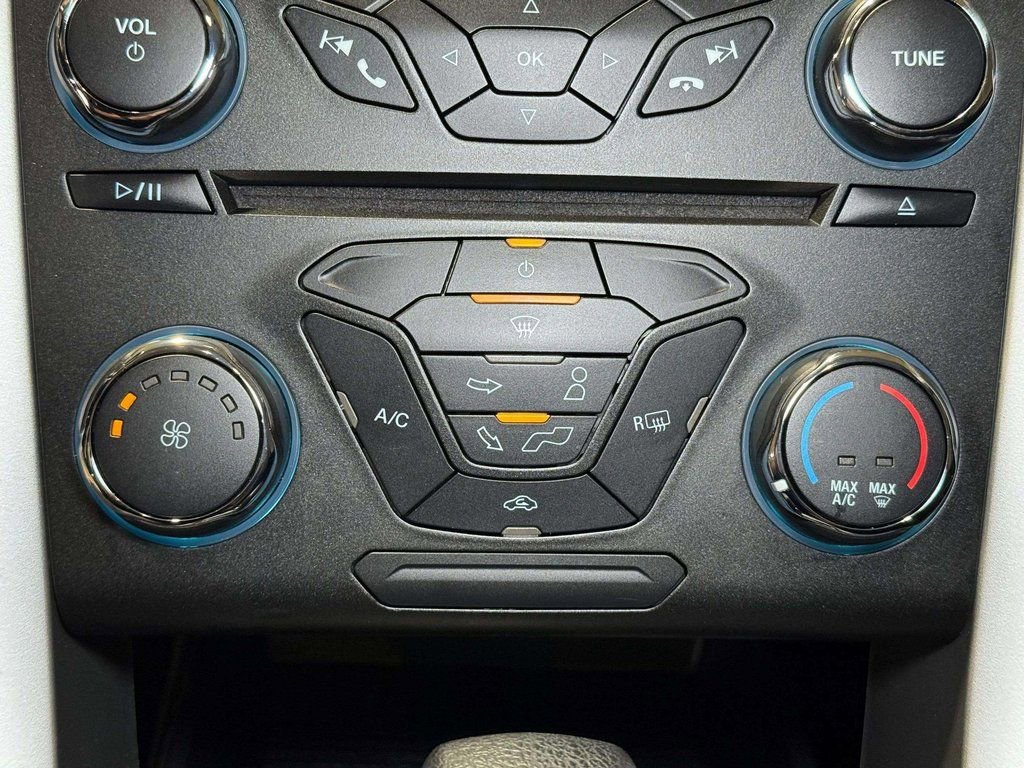 Used 2016 Ford Fusion SE image 7