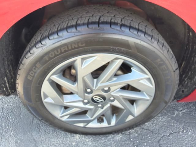 Used 2024 Hyundai Elantra SEL FWD image 27