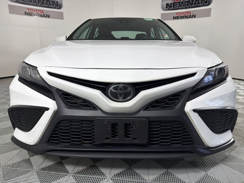 Used 2023 Toyota Camry SE image 8