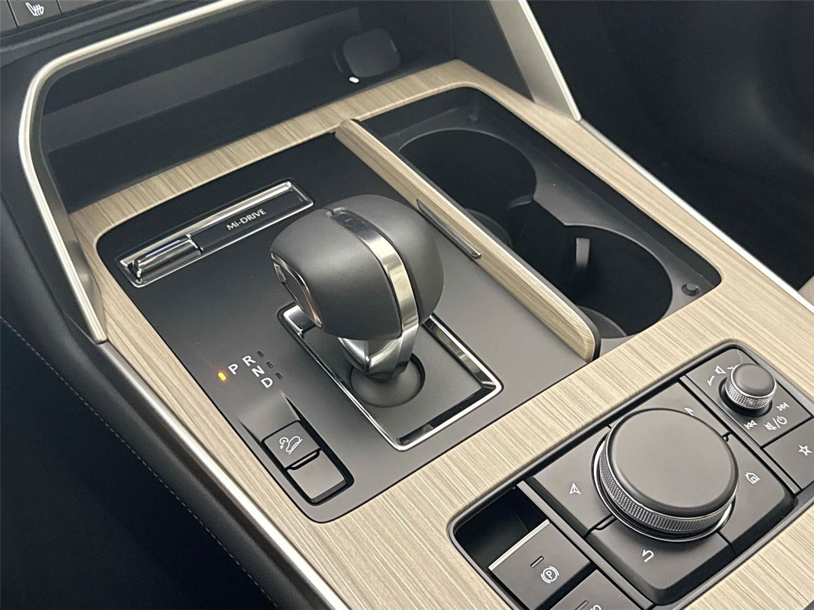 Certified 2025 MAZDA CX-70 3.3 Turbo w/ Premium Package image 28