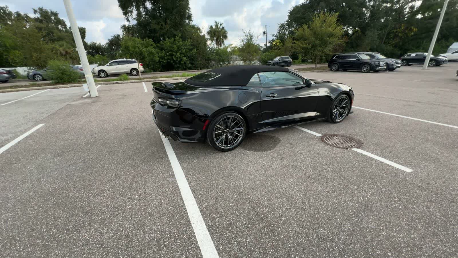 Used 2022 Chevrolet Camaro ZL1 RWD image 8