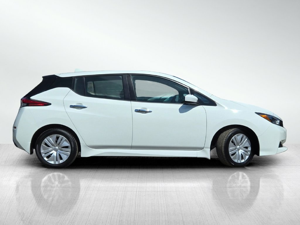 Used 2024 Nissan Leaf S FWD image 4