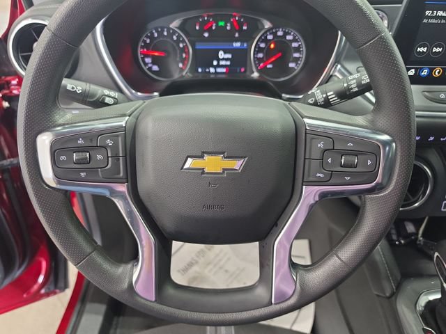 Used 2025 Chevrolet Blazer LT AWD/4WD image 19