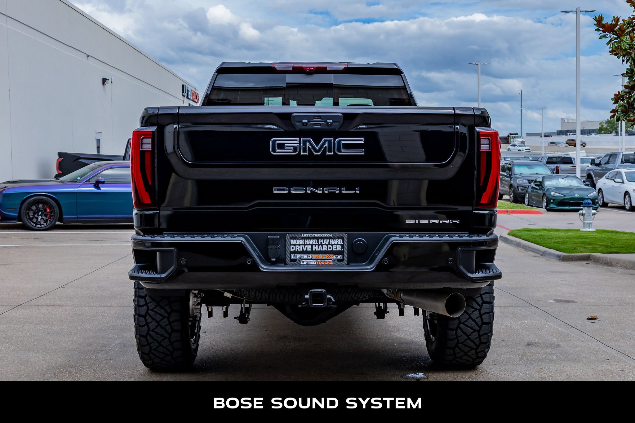 Used 2025 GMC Sierra 2500 Denali Ultimate AWD/4WD image 8