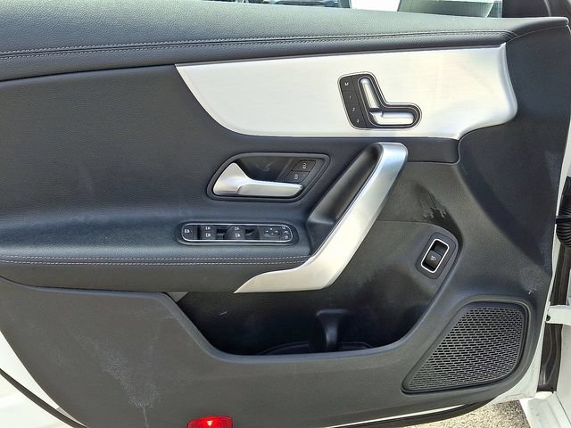 Used 2025 Mercedes-Benz CLA 250 image 11