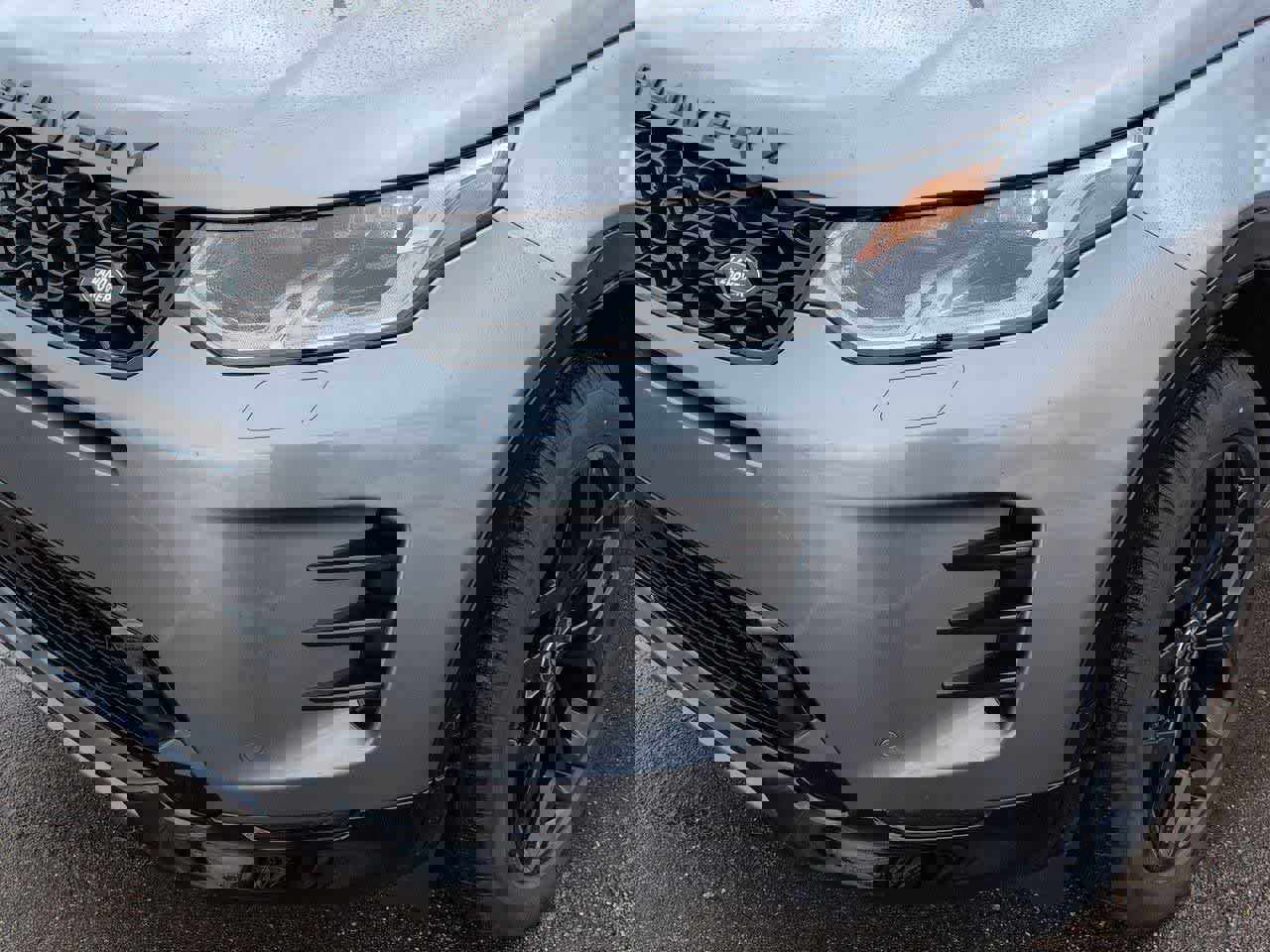 New 2026 Land Rover Discovery Sport Landmark image 11