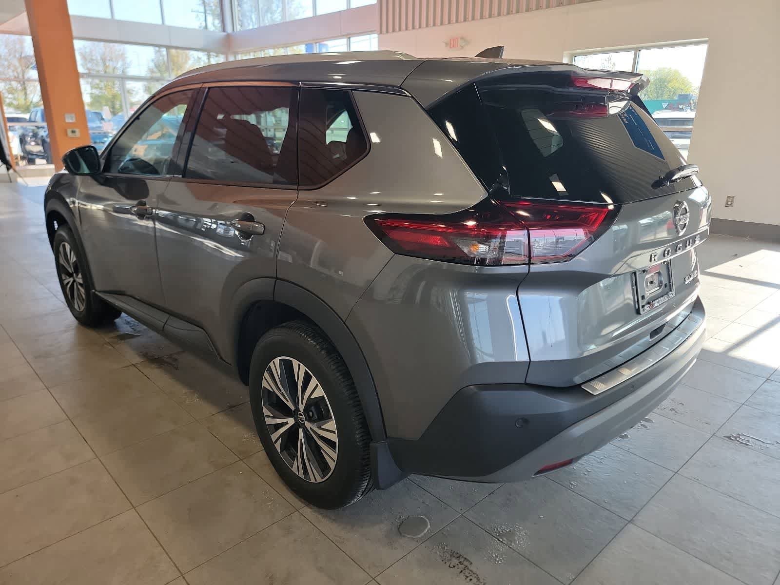 Used 2021 Nissan Rogue SV AWD/4WD image 10