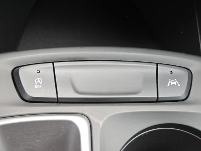 Used 2024 Chevrolet Trax RS w/ Driver Confidence Package FWD image 30